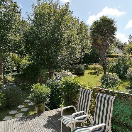 Logement En Campagne Urville-Nacqueville Exterior foto